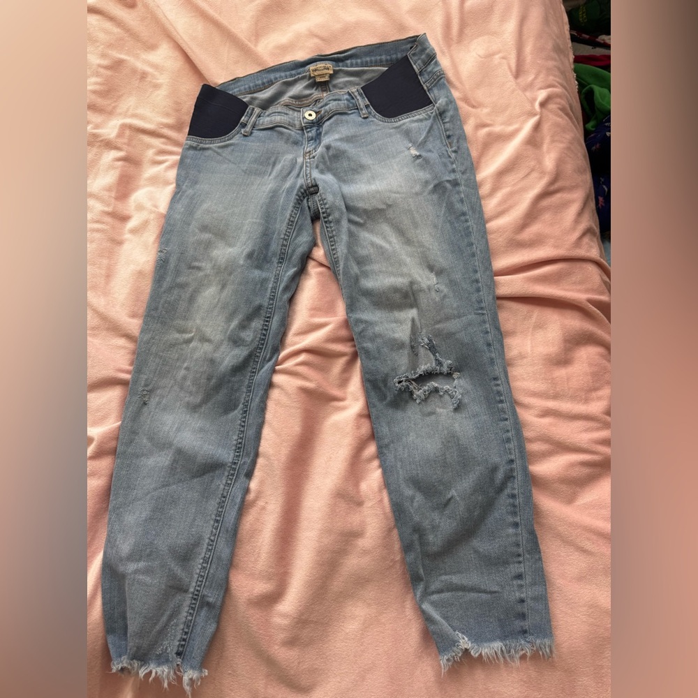 Stylish Light Blue Distressed Women Jeans